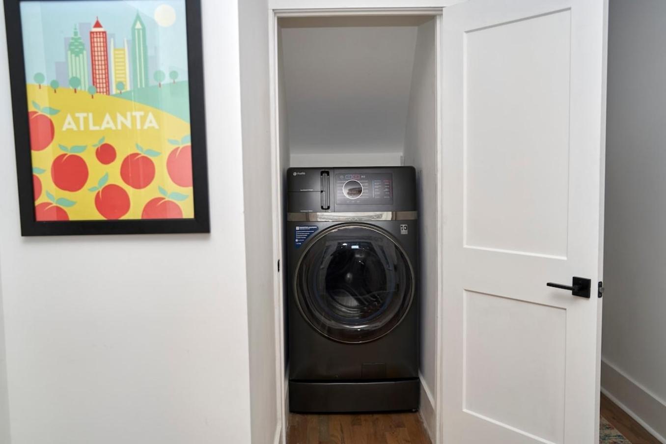 Spacious Retreat Near Downtown, Atl 애틀랜타 외부 사진